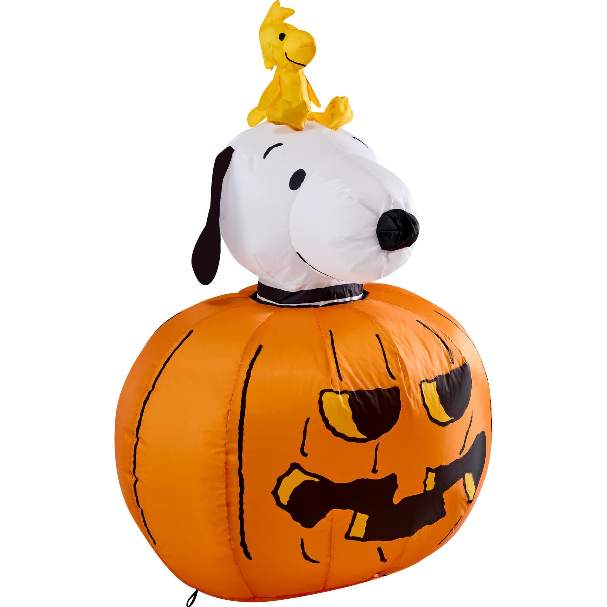 3.5 Foot Peanuts Classic Snoopy Halloween Inflatable Lawn Decoration - Image 6