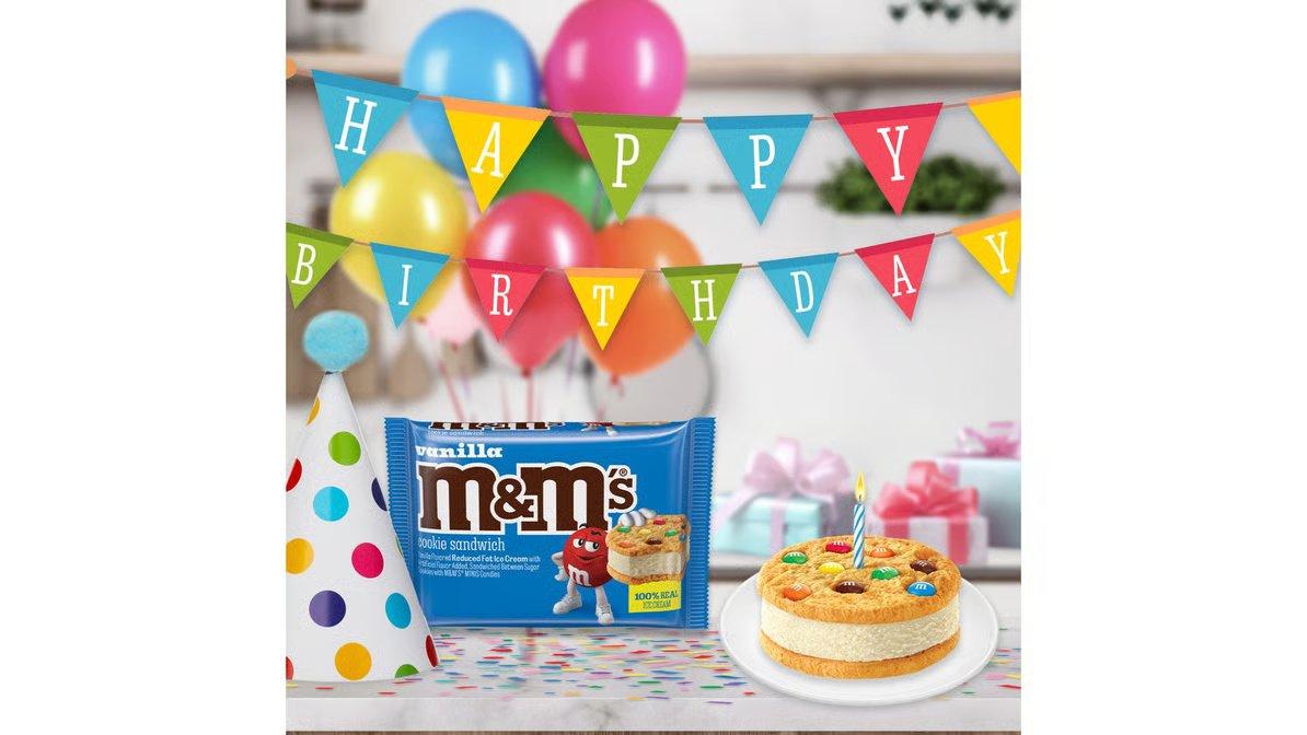 M&M's Cookie Ice Cream Sandwich Vanilla (4 oz x 4 ct) - Image 2