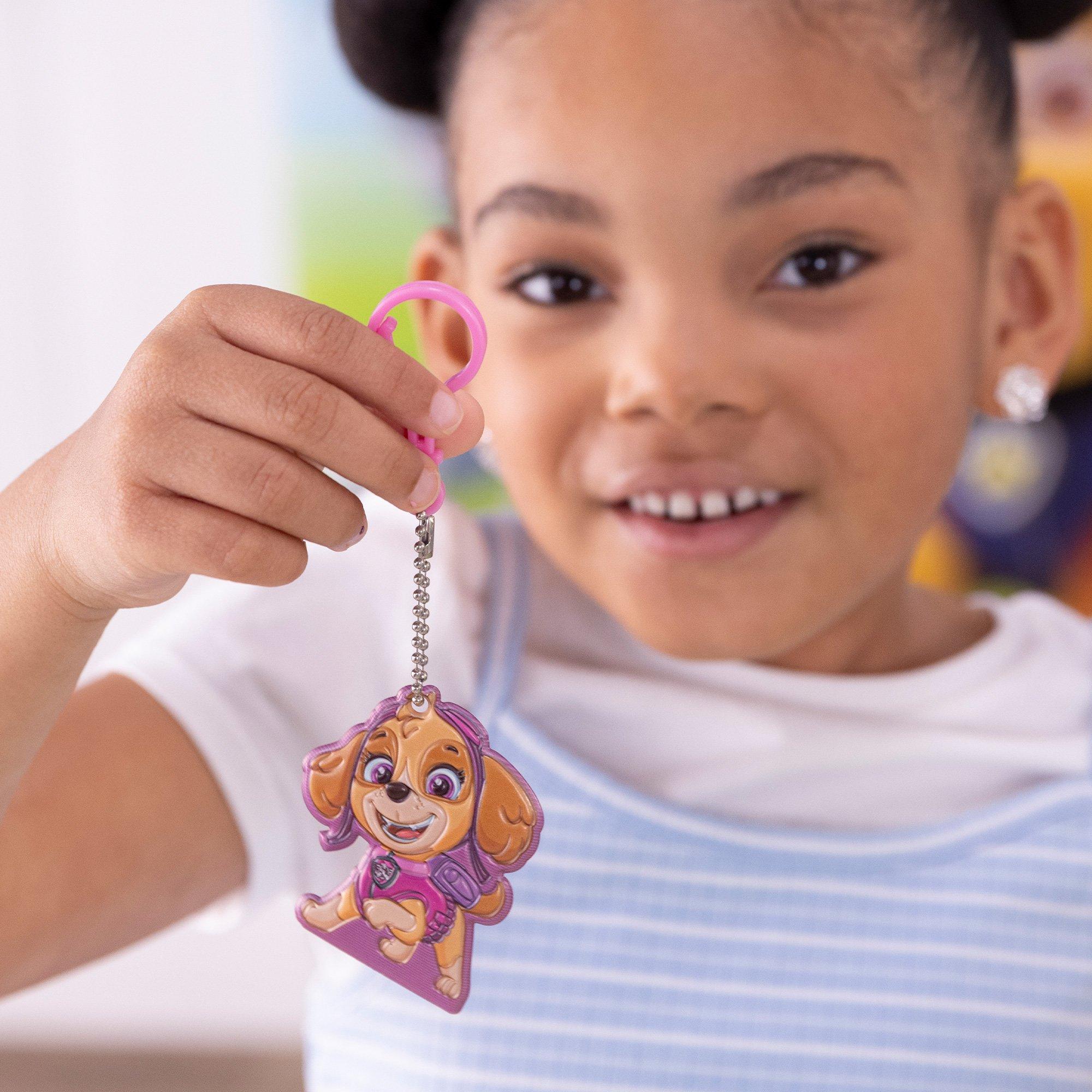 PAW Patrol Adventures Keychains 8ct - Image 3