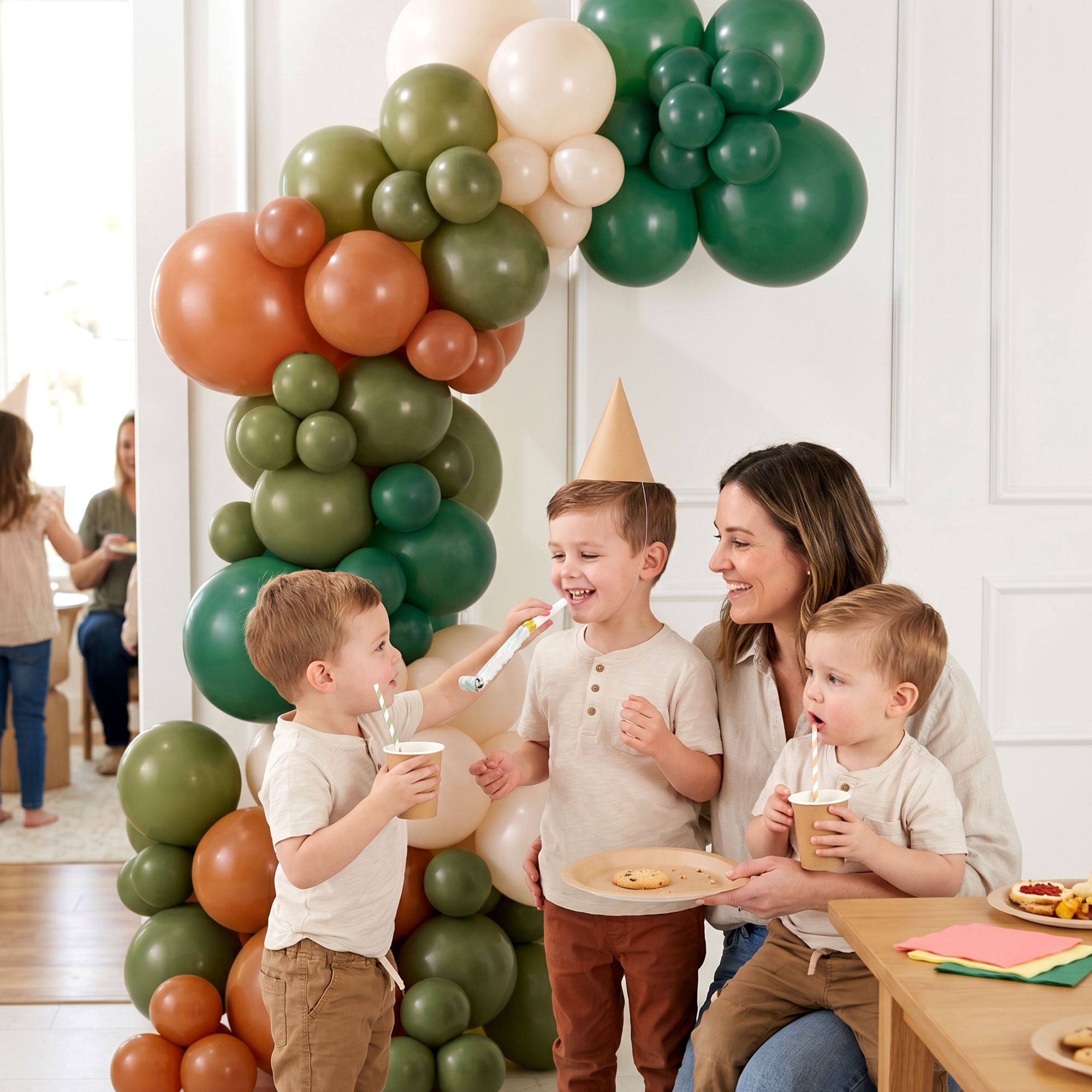 Air-Filled Latex Balloons Garland Natural. 90pc - Image 2